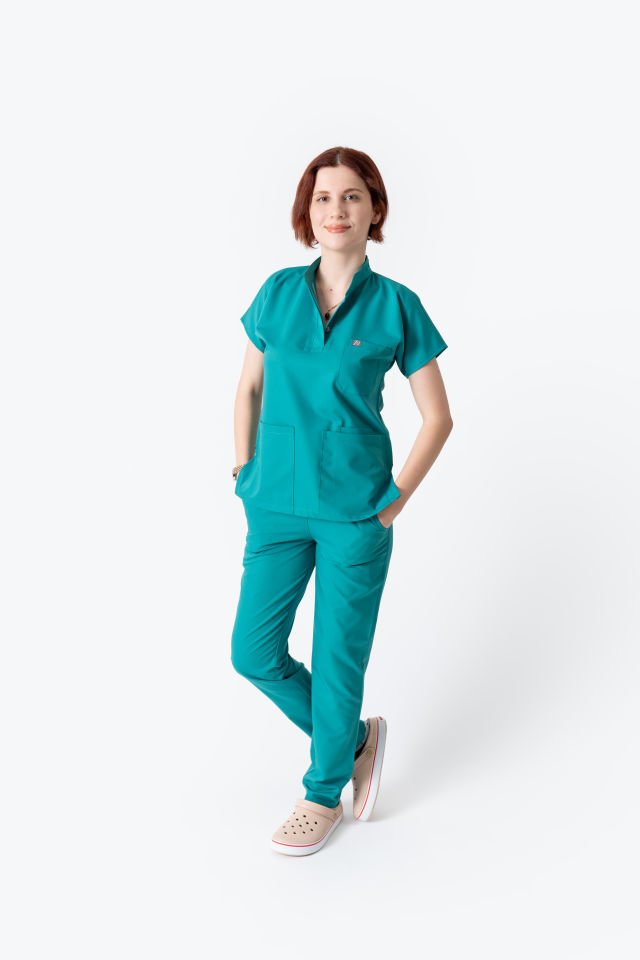 940 Benetton Yeşili Hakim Yaka Gizli Çıtçıtlı Takım