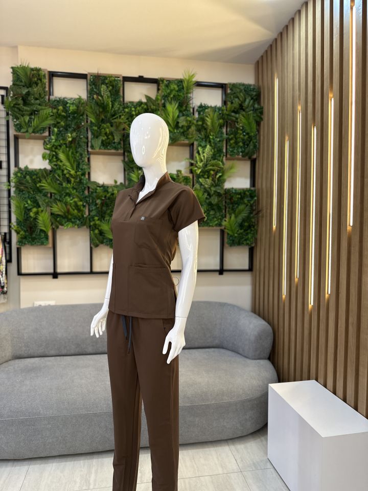 940 Kahverengi Hakim Yaka Gizli Çıtçıtlı Takım